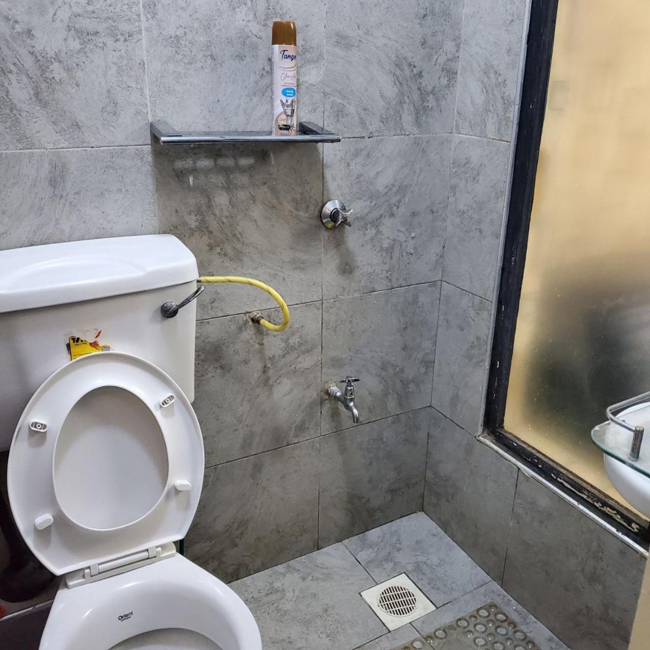 Lovely & Cozy Compact Studio Near Airport With Rooftop View Apartman Nairobi Kültér fotó